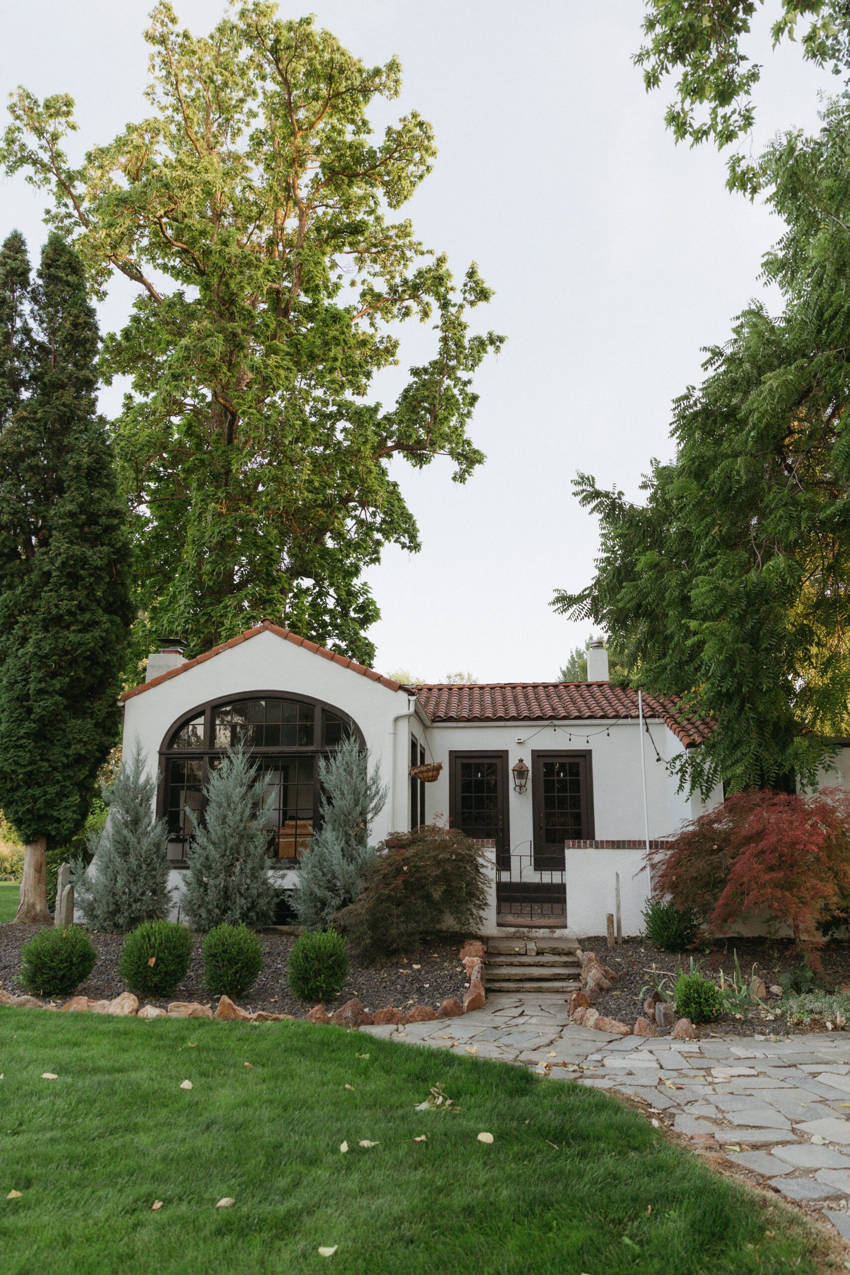 Intimate cottage wedding venue in Eagle, Idaho